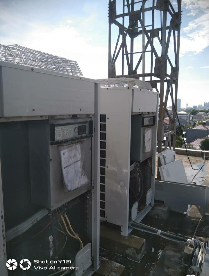 Proses service outdoor AC